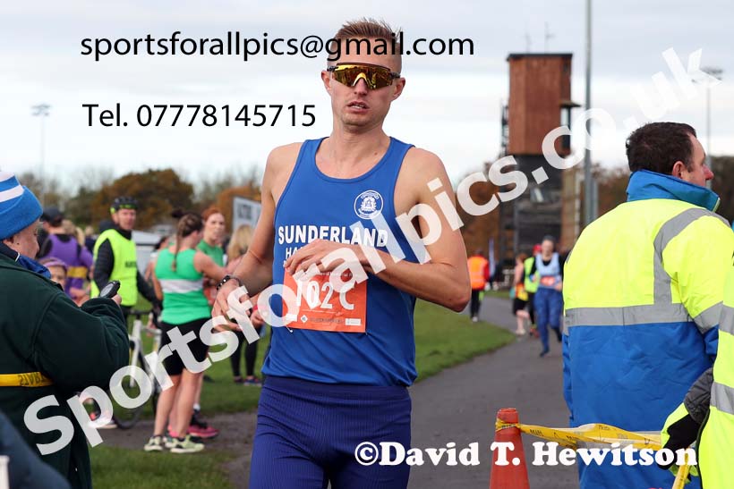 The 2023 Norman Woodcock Road Relays, Newcastle Racecourse, Gosforth, Newcastle.  Photo: David T. Hewitson/Sports for All Pics